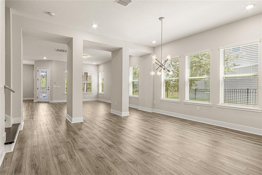 Image 46 of property listing at 6013 BIMINI TWIST LOOP, Orlando, FL 32819