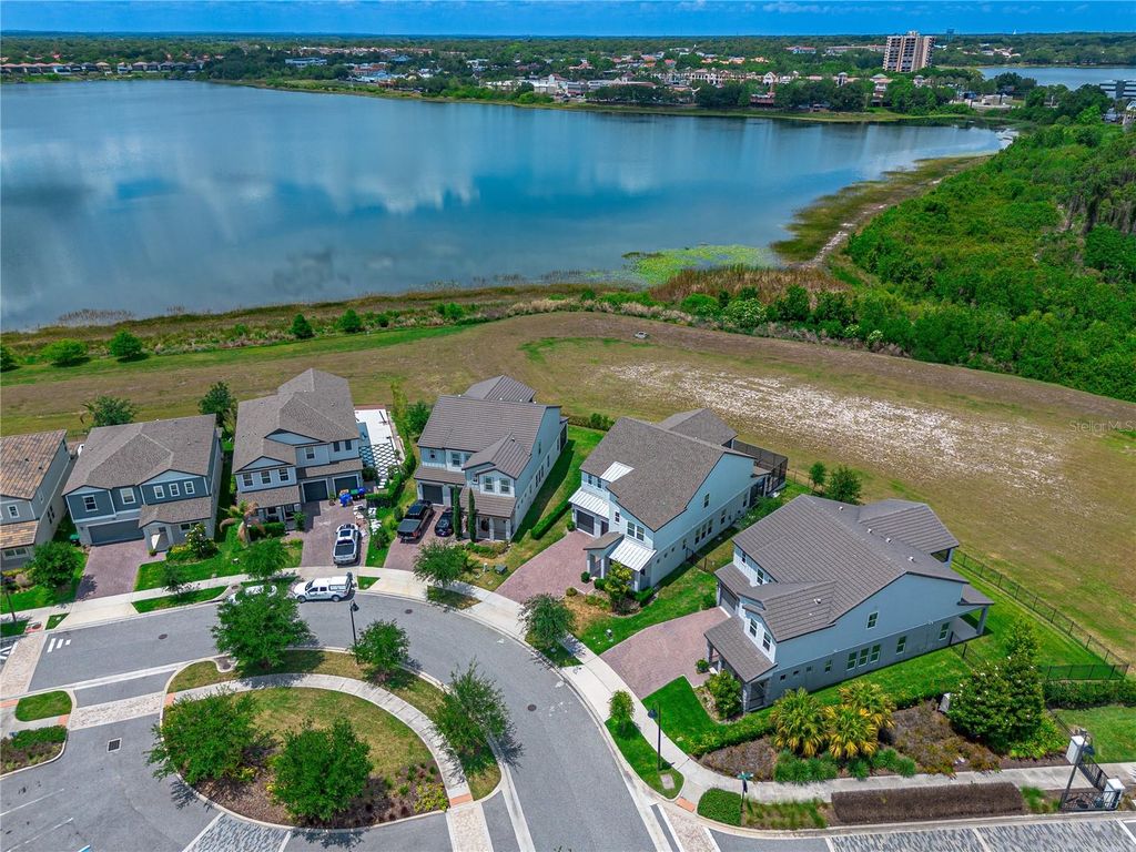 Image 64 of property listing at 6013 BIMINI TWIST LOOP, Orlando, FL 32819