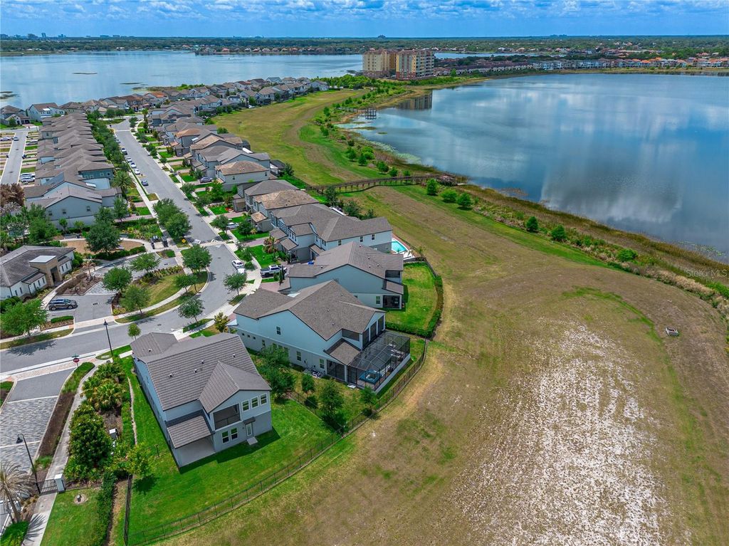 Image 65 of property listing at 6013 BIMINI TWIST LOOP, Orlando, FL 32819