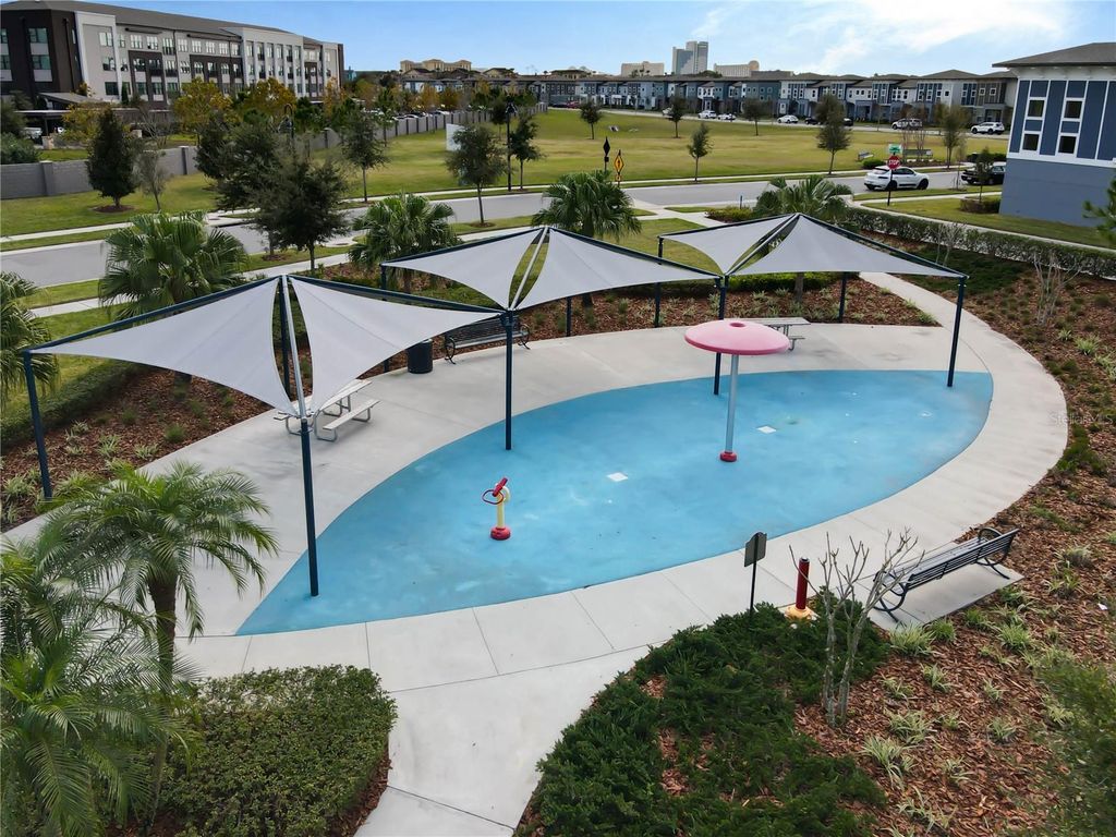 Image 70 of property listing at 6013 BIMINI TWIST LOOP, Orlando, FL 32819