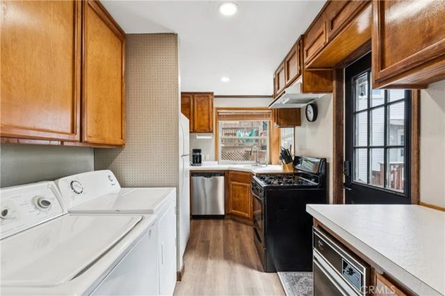 28815 Cedar, Lake Arrowhead, CA 92352