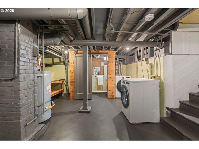 7405 N BURRAGE Ave, Portland, OR 97217