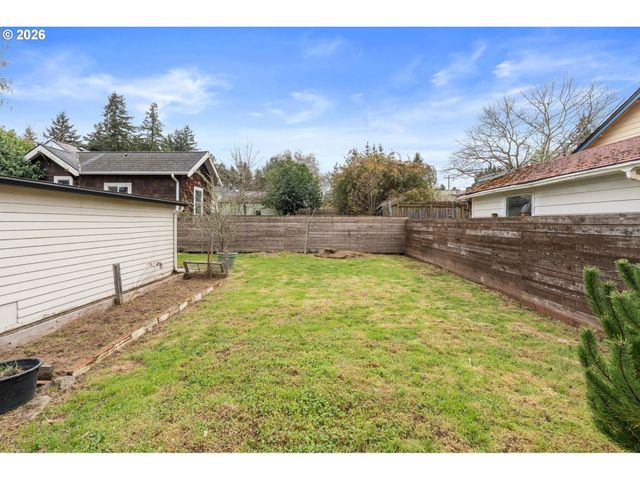 7405 N BURRAGE Ave, Portland, OR 97217