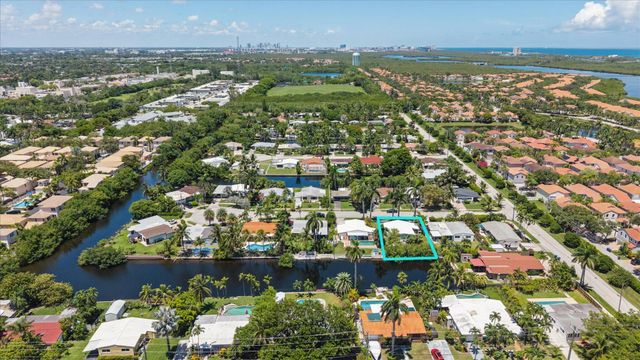 1158 Grant Street, Hollywood, FL 33019