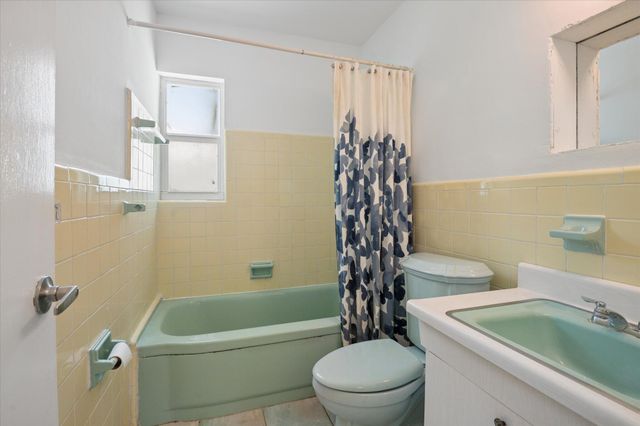 1158 Grant Street, Hollywood, FL 33019