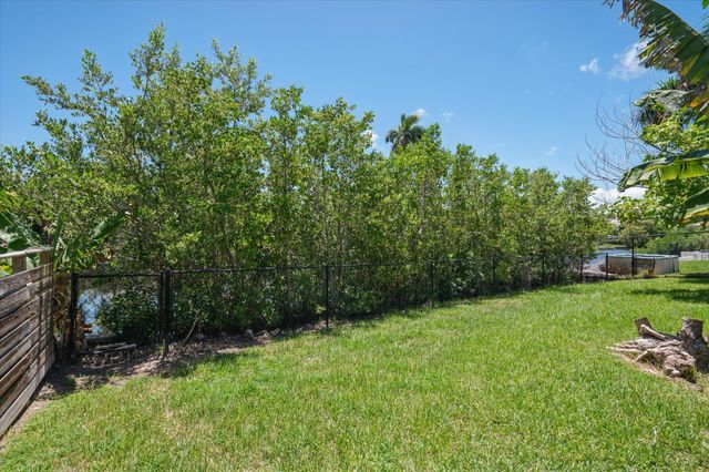 1158 Grant Street, Hollywood, FL 33019