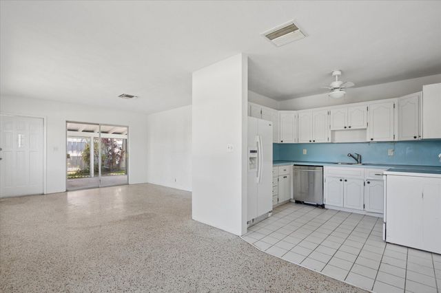 1158 Grant Street, Hollywood, FL 33019