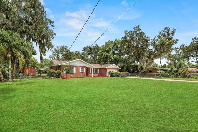 1805 DIERKER DRIVE, Valrico, FL 33596