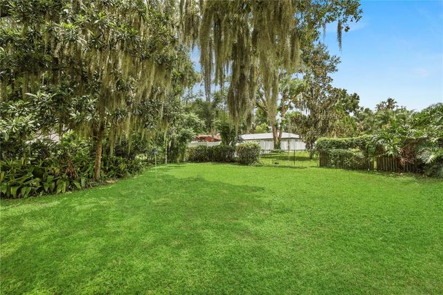 1805 DIERKER DRIVE, Valrico, FL 33596
