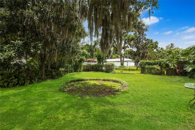 1805 DIERKER DRIVE, Valrico, FL 33596