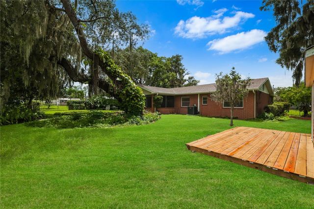 1805 DIERKER DRIVE, Valrico, FL 33596