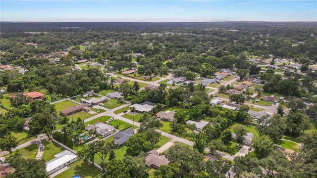 1805 DIERKER DRIVE, Valrico, FL 33596