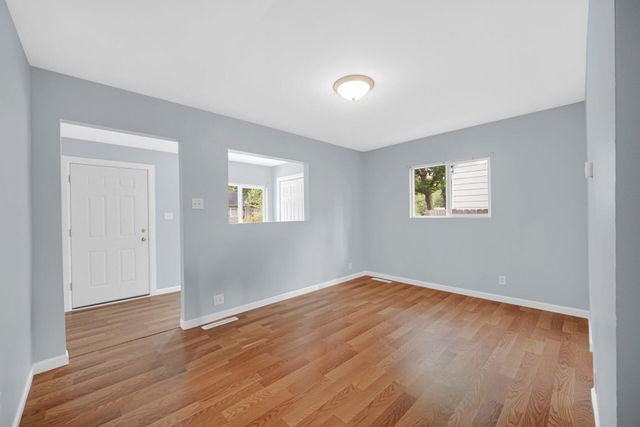 2635 Knox Street, Lake Station, IN 46405