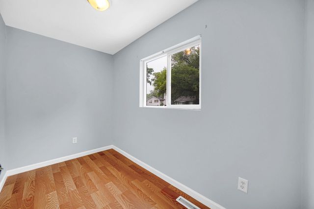 2635 Knox Street, Lake Station, IN 46405