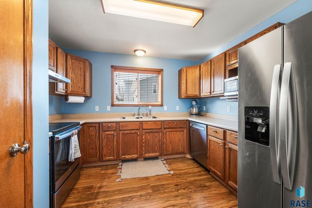 6109 W 43rd St Street, Sioux Falls, SD 57106