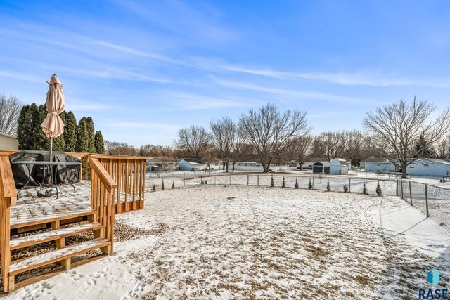 6109 W 43rd St Street, Sioux Falls, SD 57106