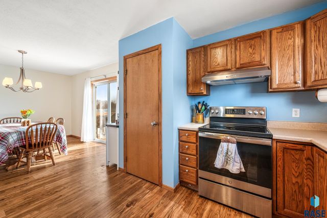 6109 W 43rd St Street, Sioux Falls, SD 57106