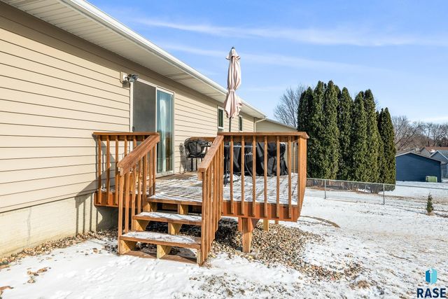 6109 W 43rd St Street, Sioux Falls, SD 57106