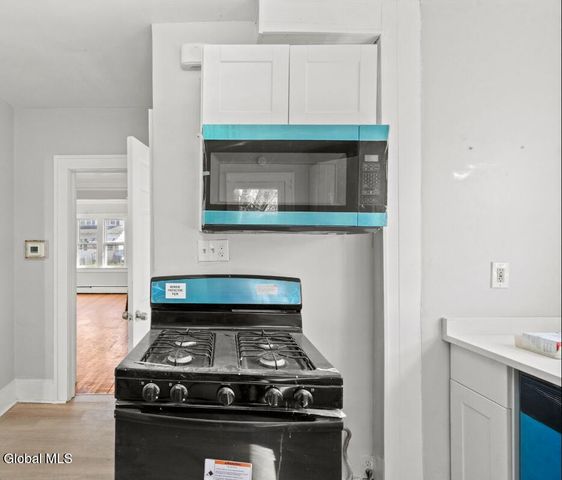 93 Hollywood Avenue, Albany, NY 12208