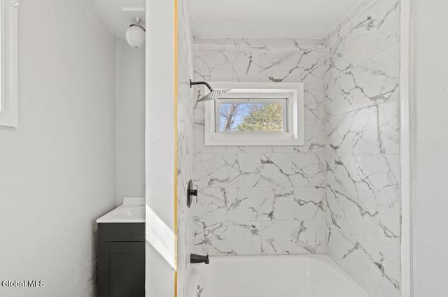 93 Hollywood Avenue, Albany, NY 12208