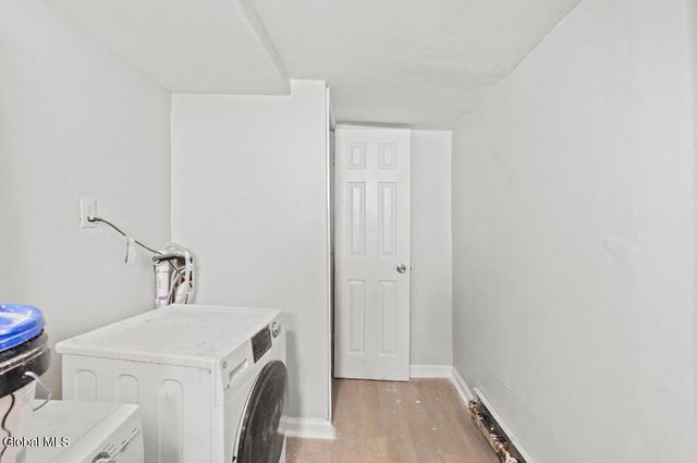 93 Hollywood Avenue, Albany, NY 12208