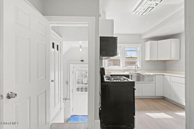 93 Hollywood Avenue, Albany, NY 12208