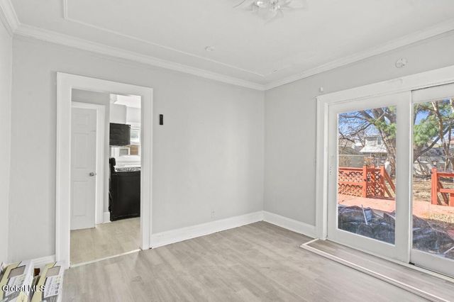 93 Hollywood Avenue, Albany, NY 12208