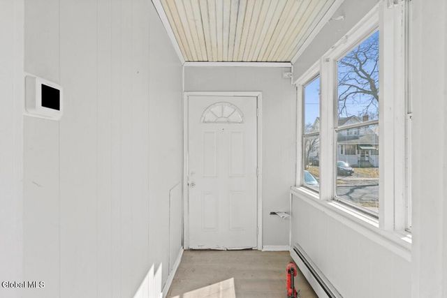 93 Hollywood Avenue, Albany, NY 12208