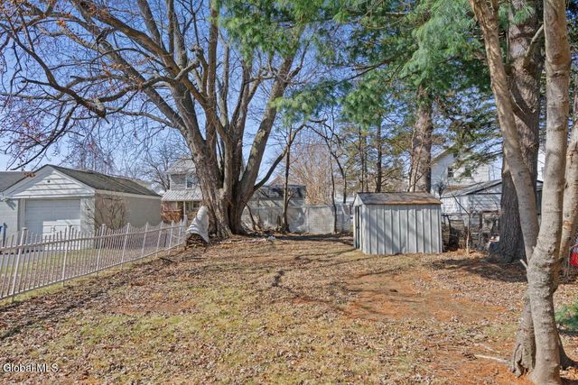 93 Hollywood Avenue, Albany, NY 12208