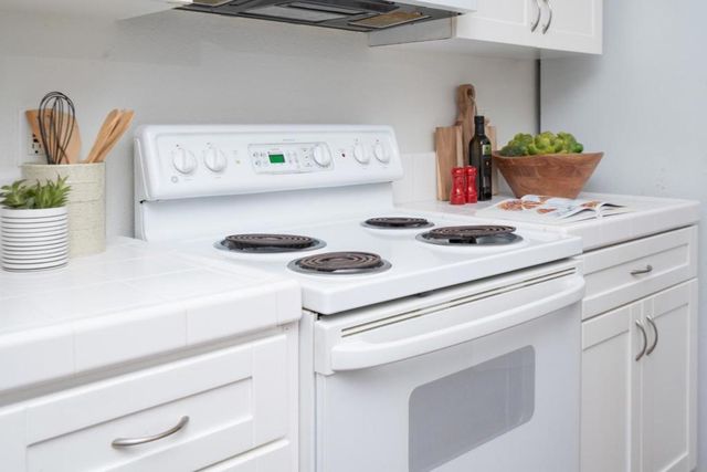 1982 W Bayshore Road 217, East Palo Alto, CA 94303