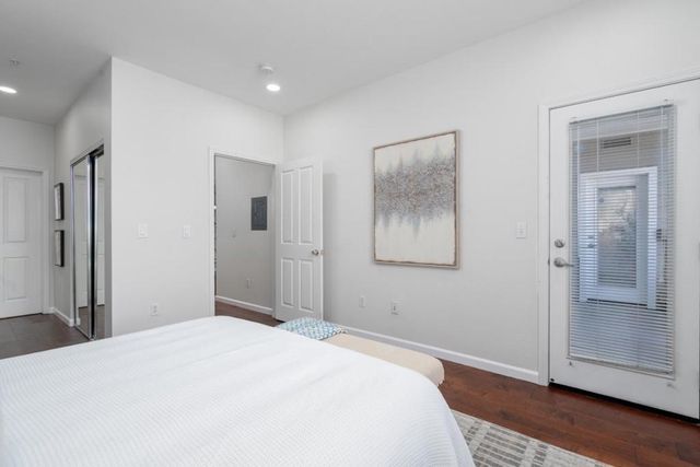 1982 W Bayshore Road 217, East Palo Alto, CA 94303