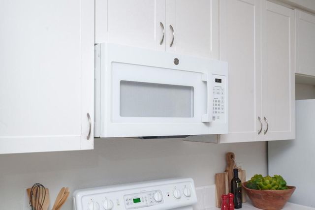 1982 W Bayshore Road 217, East Palo Alto, CA 94303