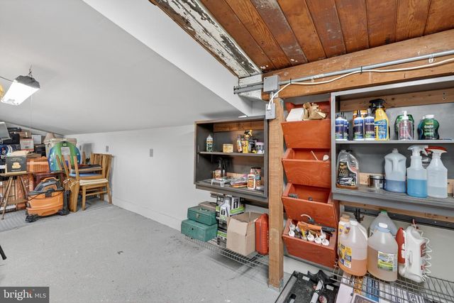 8904 STRATFORD LN, Alexandria, VA 22308