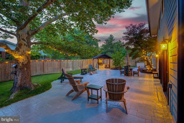 8904 STRATFORD LN, Alexandria, VA 22308