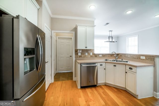 44 Colonial Circle NW, Cartersville, GA 30120