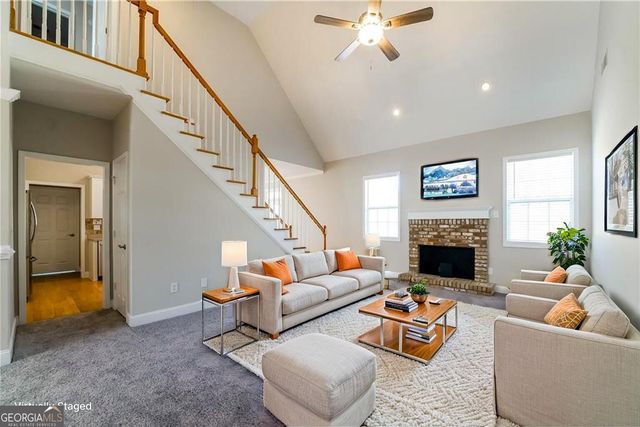 44 Colonial Circle NW, Cartersville, GA 30120
