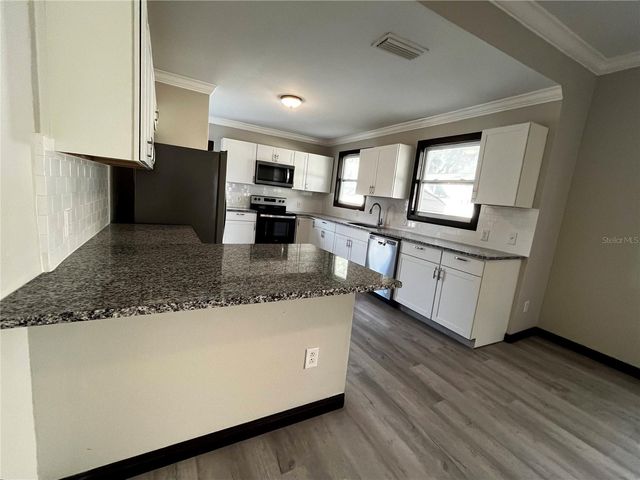 402 E EMMA STREET, Tampa, FL 33603