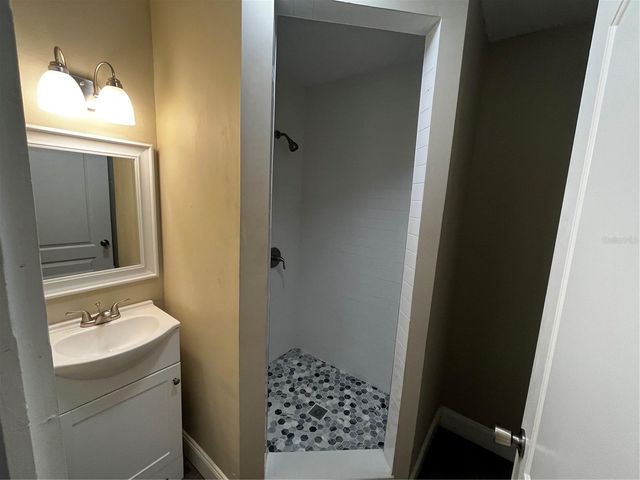 402 E EMMA STREET, Tampa, FL 33603