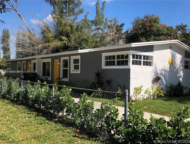 1301 NE 147th Street 1301, Miami, FL 33161