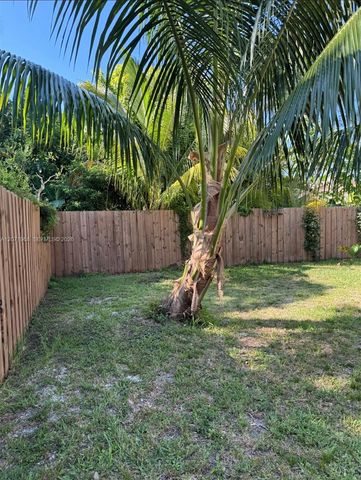 1301 NE 147th Street 1301, Miami, FL 33161
