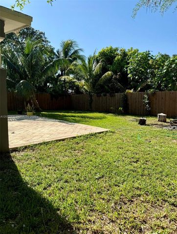 1301 NE 147th Street 1301, Miami, FL 33161