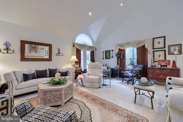 128 GREENVIEW DR, Lancaster, PA 17601