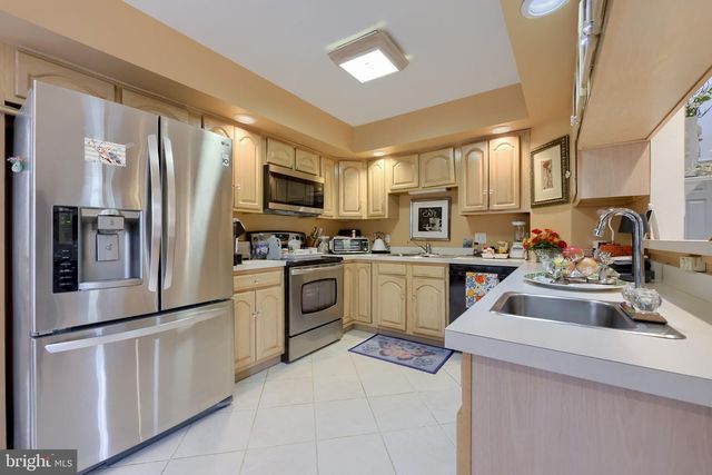 128 GREENVIEW DR, Lancaster, PA 17601