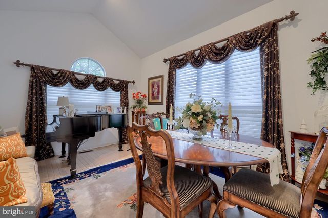 128 GREENVIEW DR, Lancaster, PA 17601