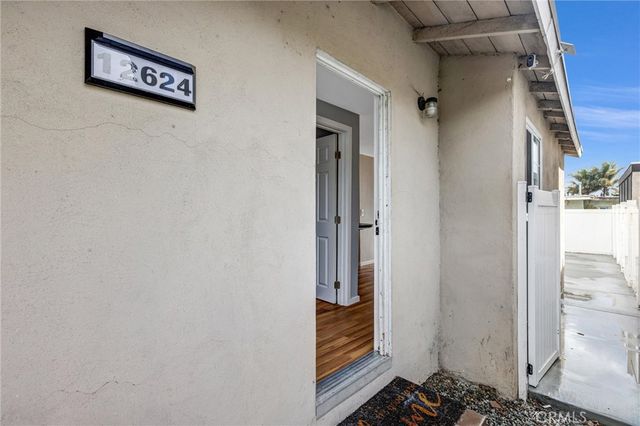 12624 S Mona, Compton, CA 90222