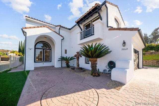 2062 Pleasant Waters Ct, Spring Valley, CA 91977