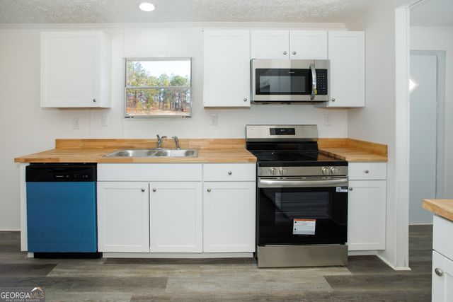 95 Sarah Hill Circle, Lizella, GA 31052