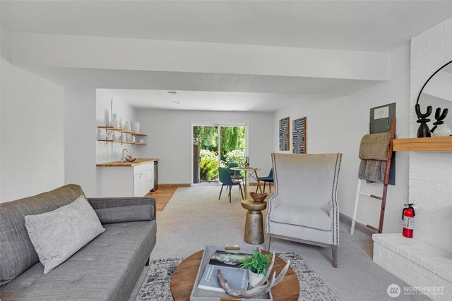 20042 12 Avenue NE, Shoreline, WA 98155