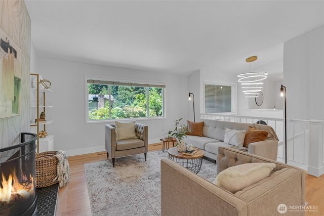 20042 12 Avenue NE, Shoreline, WA 98155