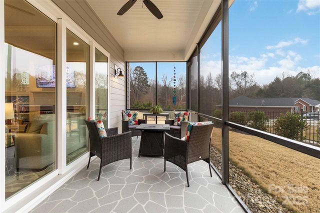 3073 Alveston Drive NW, Concord, NC 28027